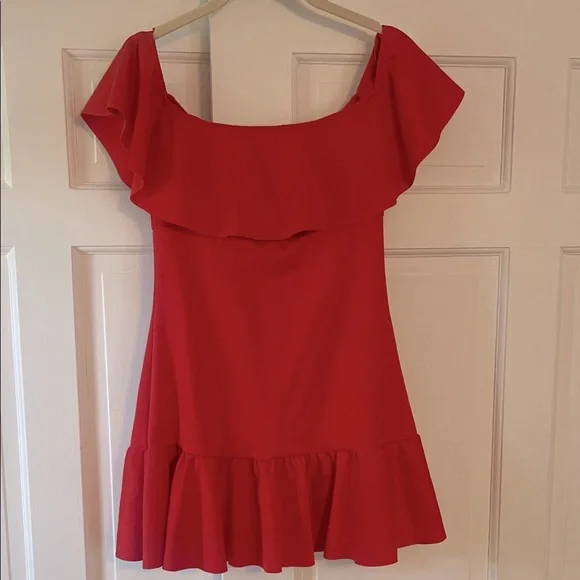 Urban Outfitters Ruffle Off-Shoulder Dress NWT - Picture 1 of 6